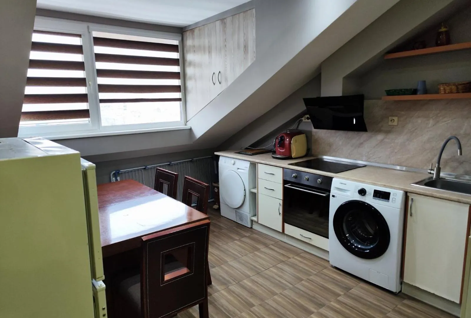 소피아 Yotsa 2Br 아파트